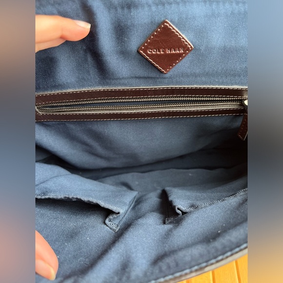 Cole Haan Cow Leather Men’s Crossbody Bag - Picture 13 of 16